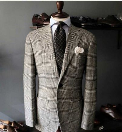 穿定制西服常犯的錯誤以及糾正方法